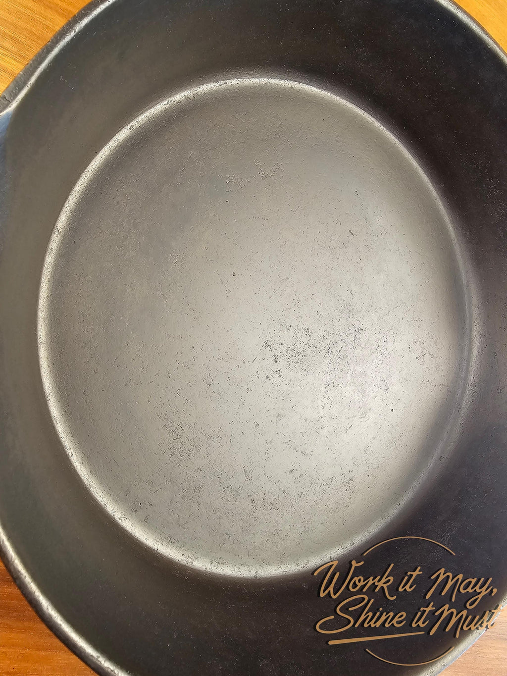 Wagner #7 Restored Cast Iron Skillet Arc Logo, Smooth Cooking Surface