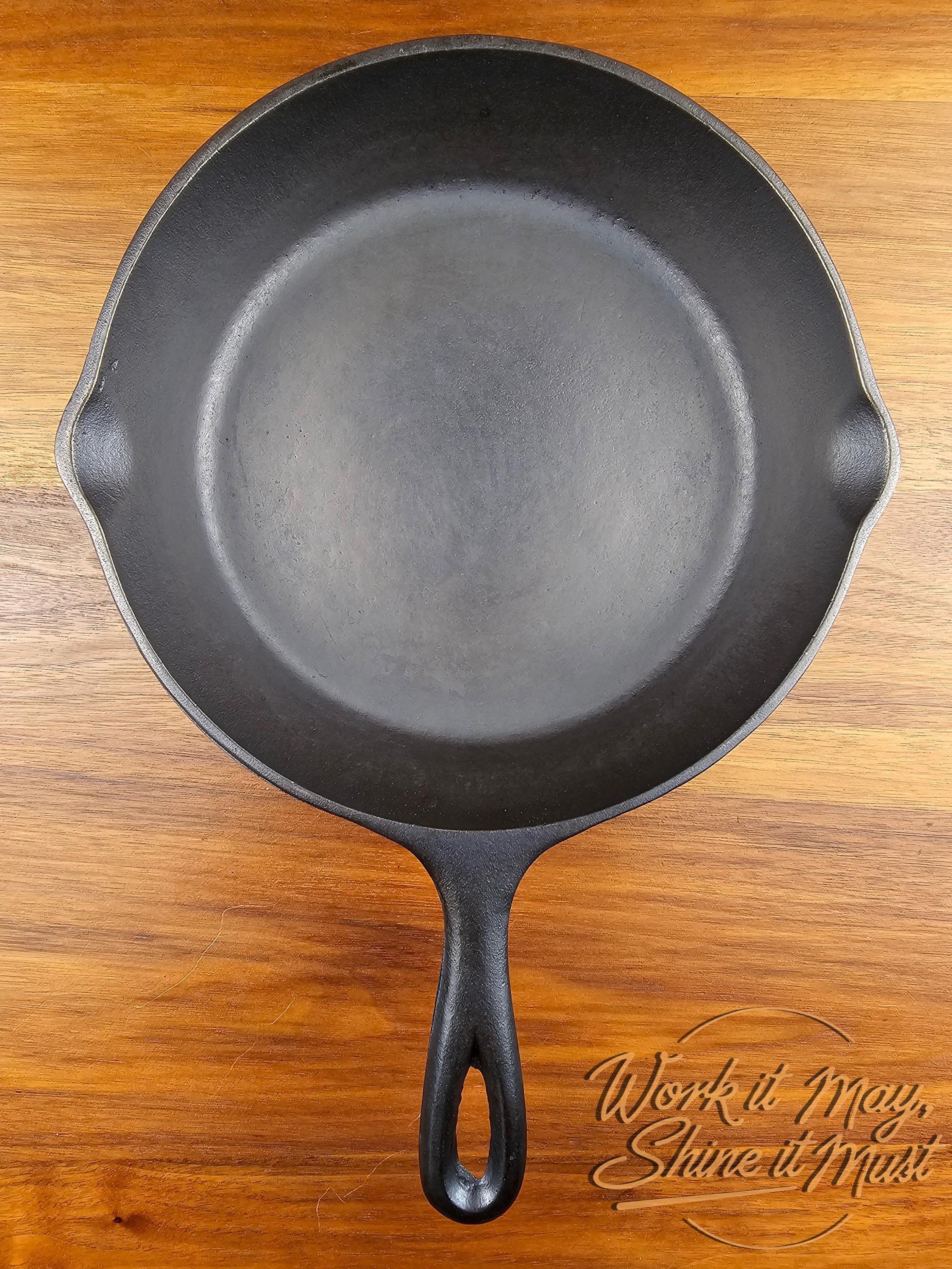 Lodge #5 Vintage Restored Cast Iron Skillet - 5SK 3-Notch