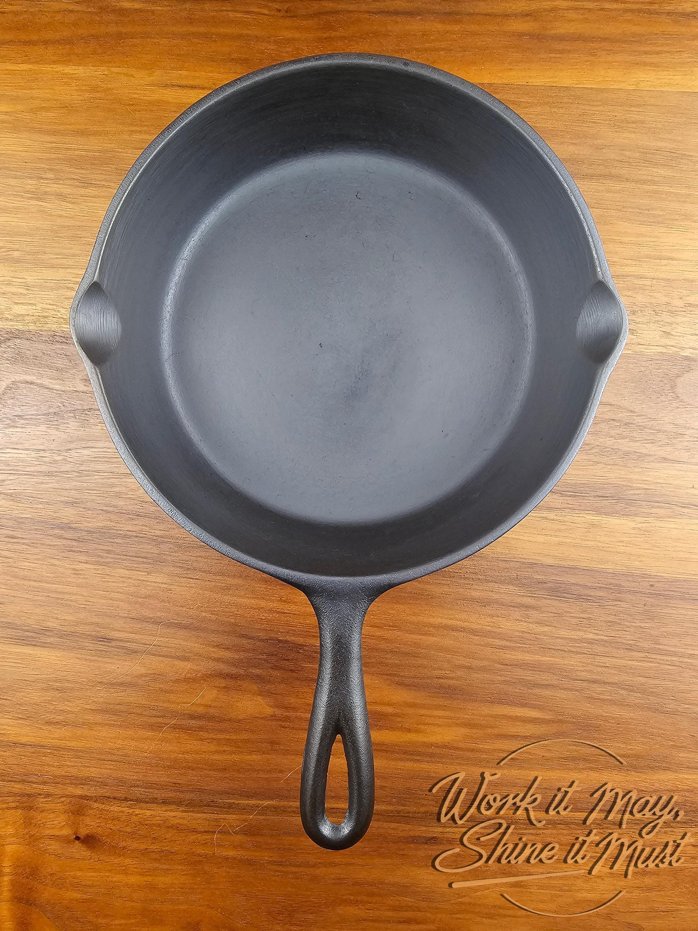 Lodge #5 Vintage Restored Cast Iron Skillet - 3-Notch