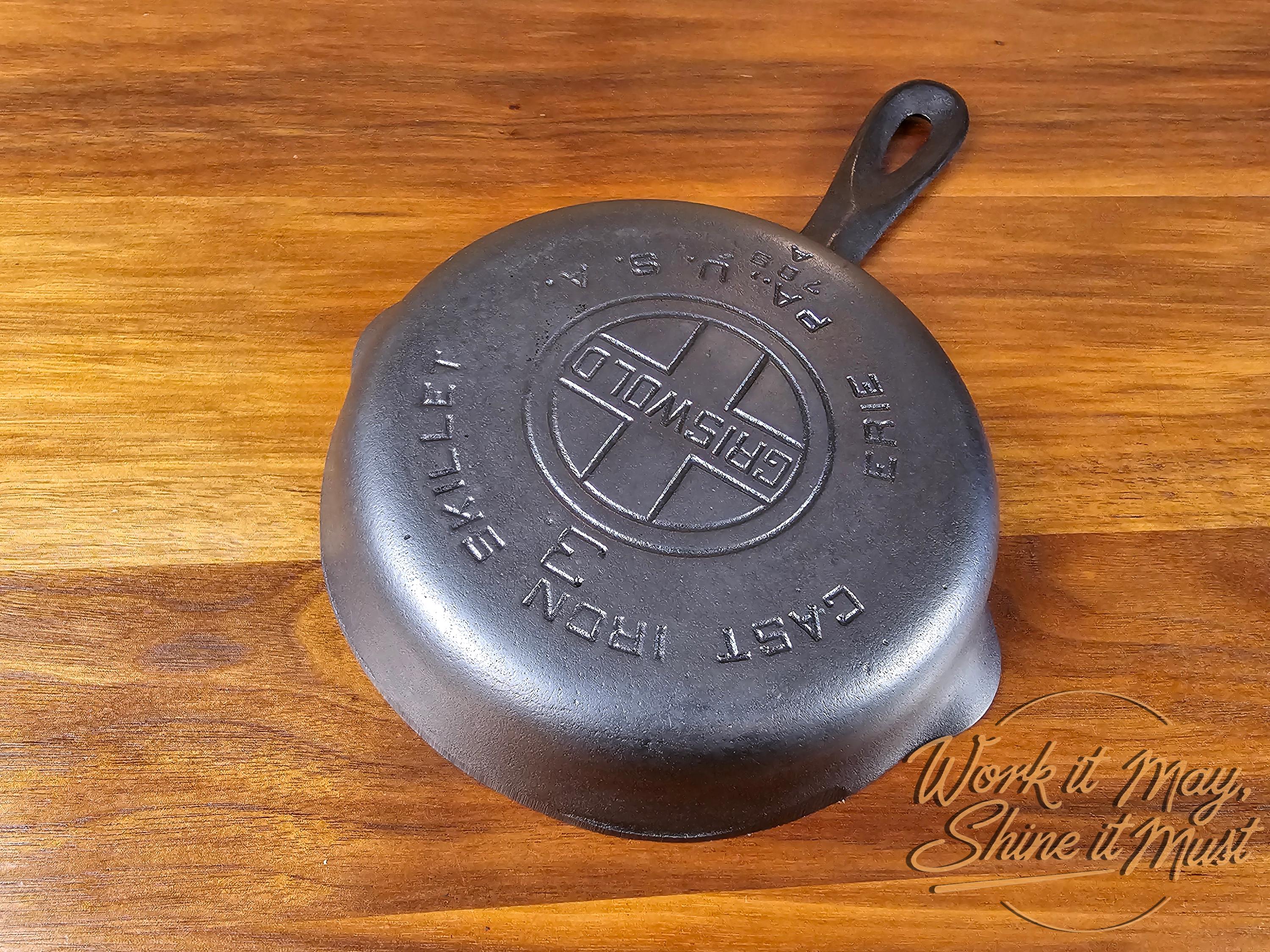 Griswold #3 Vintage Restored Cast Iron Skillet - Large Block Logo 709A