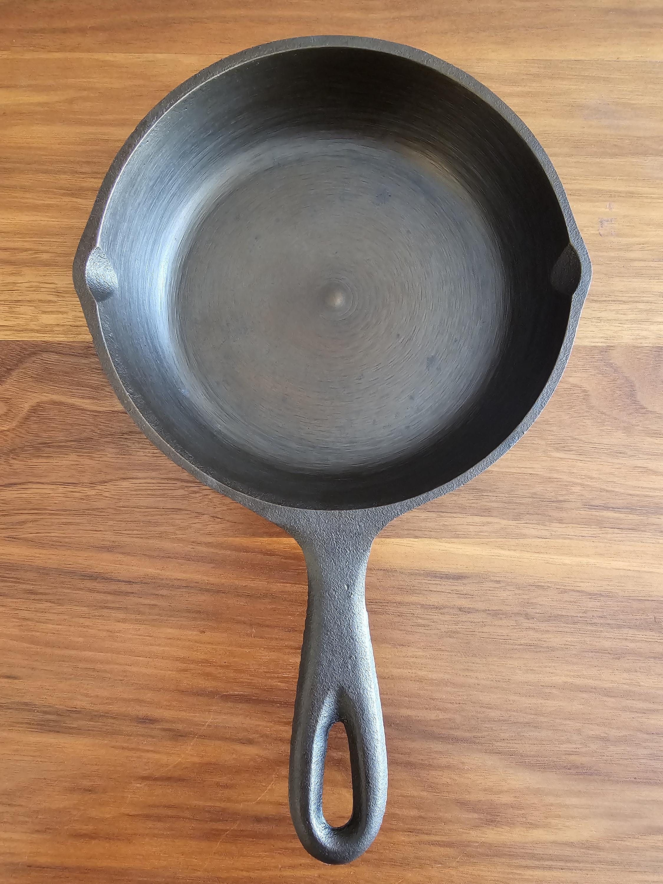 BSR (Birmingham Stove & Range) #3 Vintage Restored Cast Iron Skillet - 1H-2
