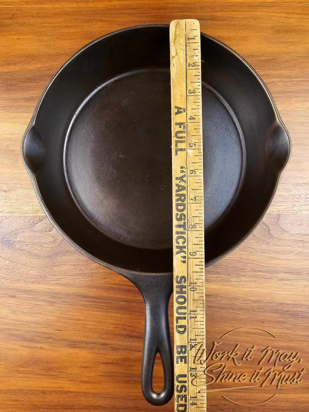Wagner Sidney, O - #7A Vintage Restored Cast Iron Skillet {Arc/Straight Logo Variation}