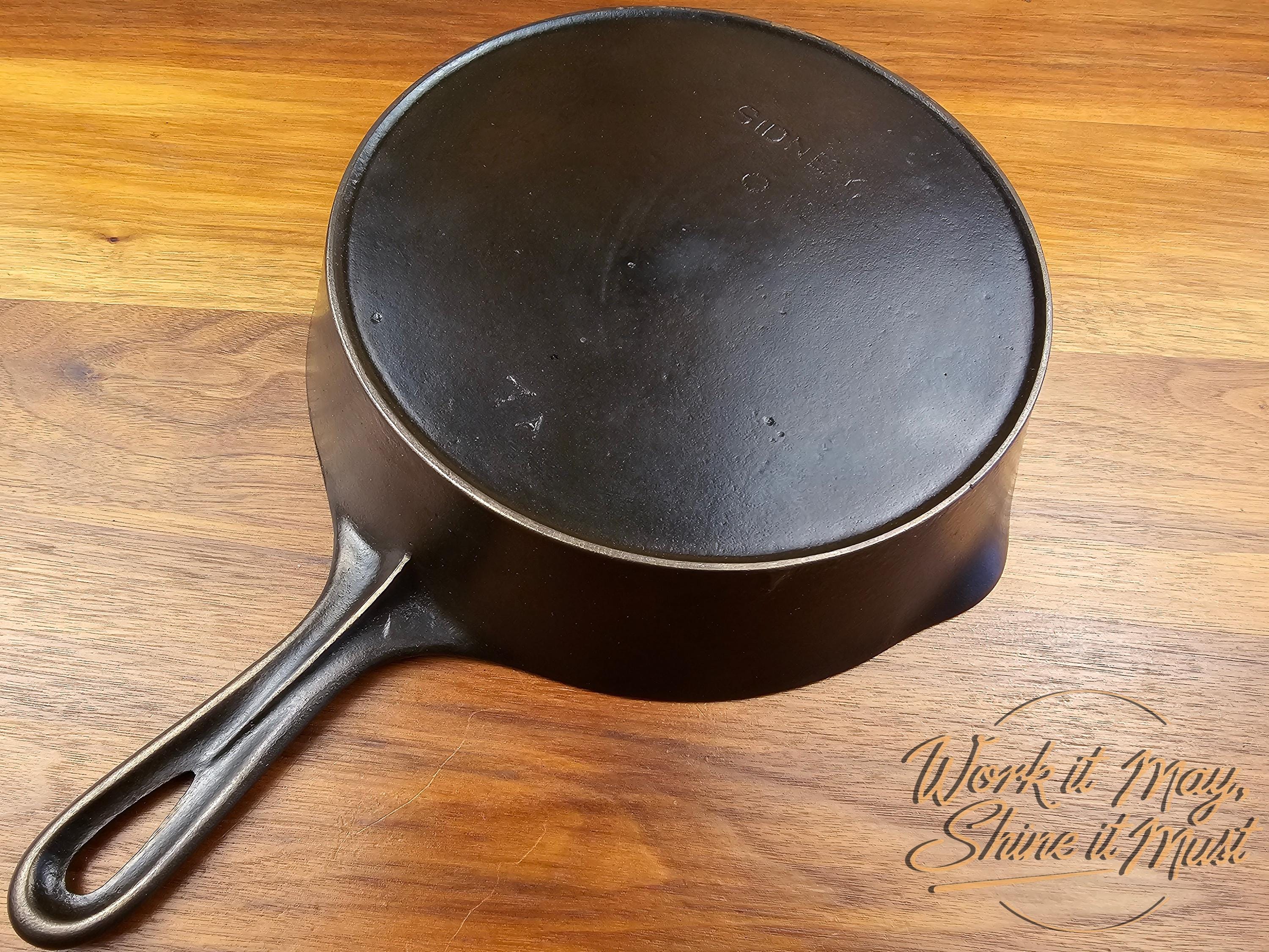 Wagner Sidney, O - #7A Vintage Restored Cast Iron Skillet {Arc/Straight Logo Variation}
