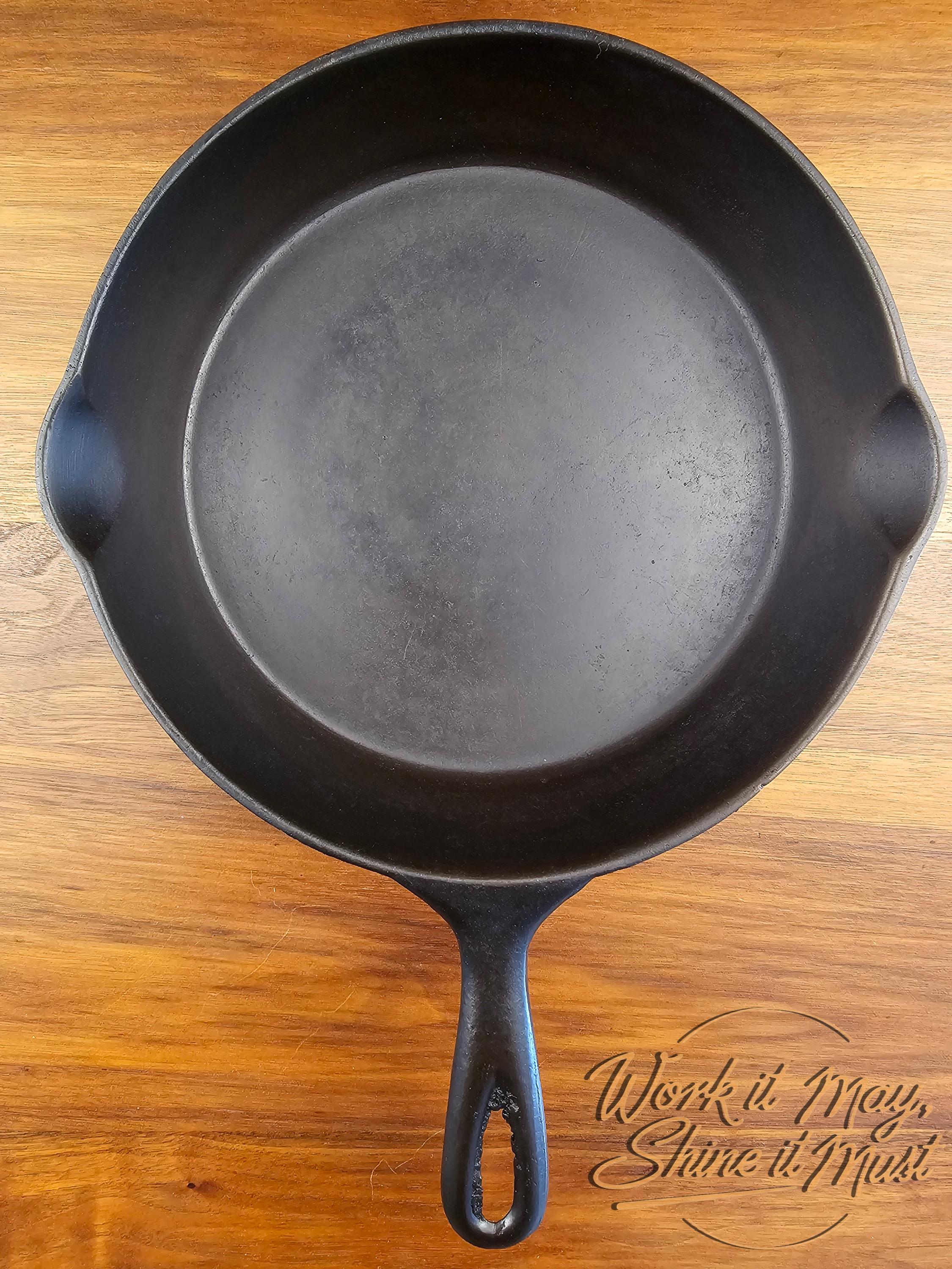 Wagner #7 Restored Cast Iron Skillet Arc Logo, Smooth Cooking Surface