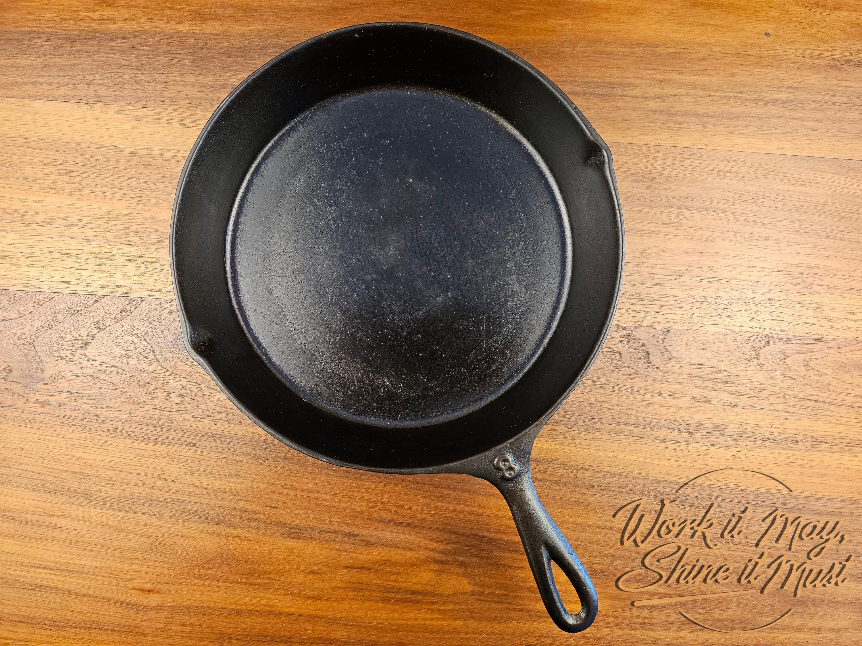 Unmarked #8 Vintage Restored Cast Iron Skillet - Southern Mystery Skillet w/ Heat Ring