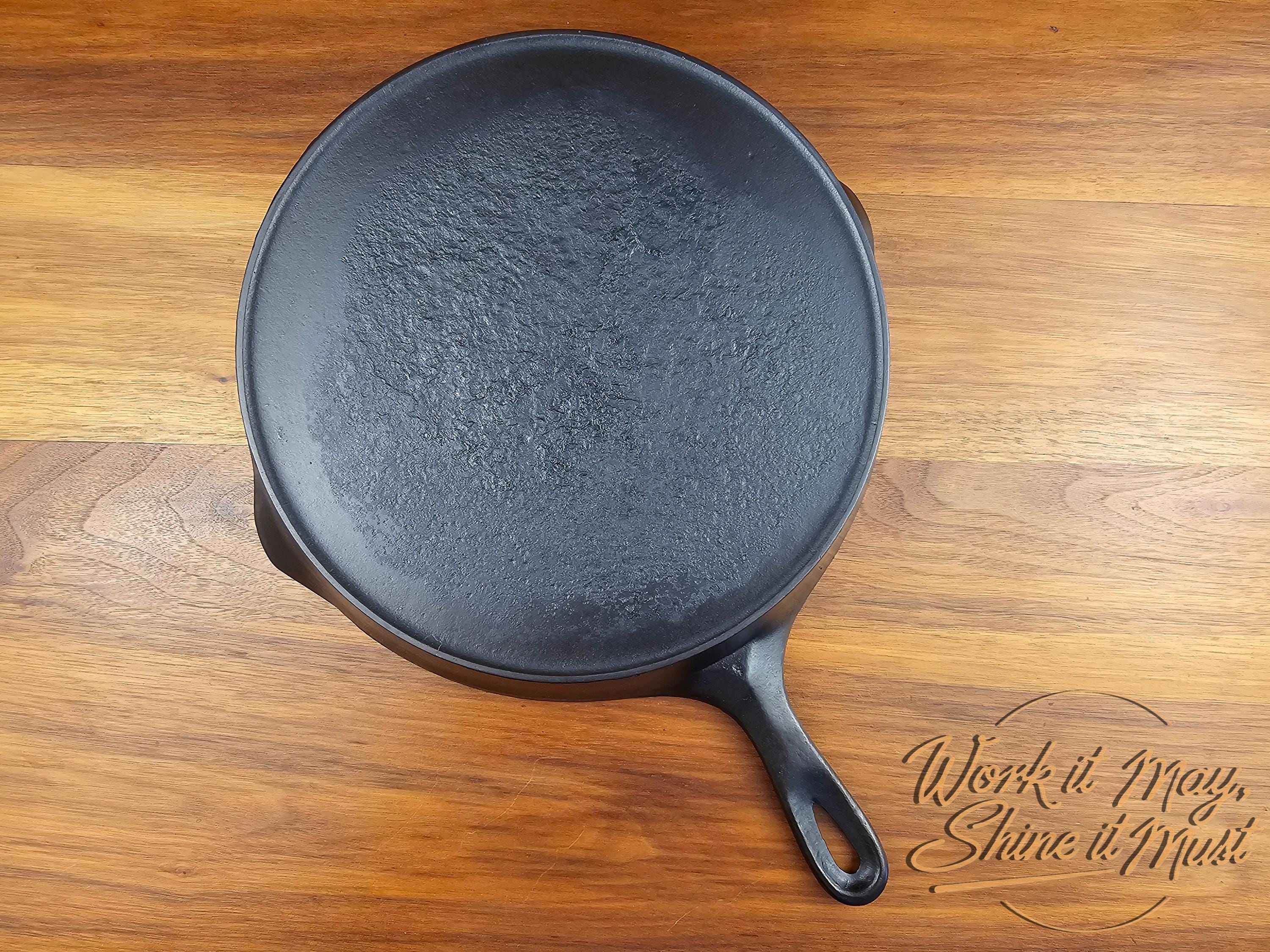 Wagner #9 Vintage Restored Cast Iron Skillet - Unmarked