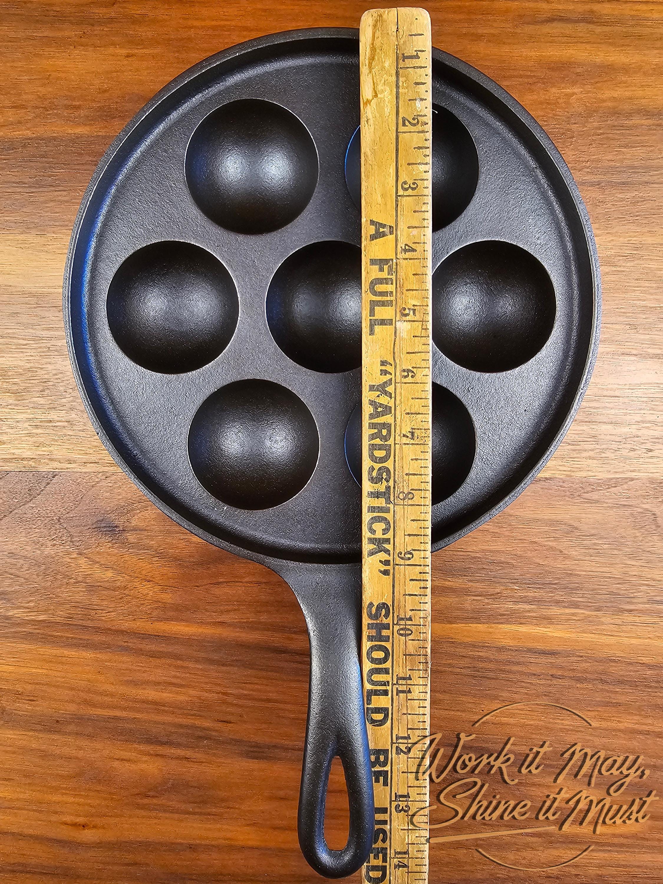 Griswold #32 Vintage Restored Cast Iron Aebleskiver - 962