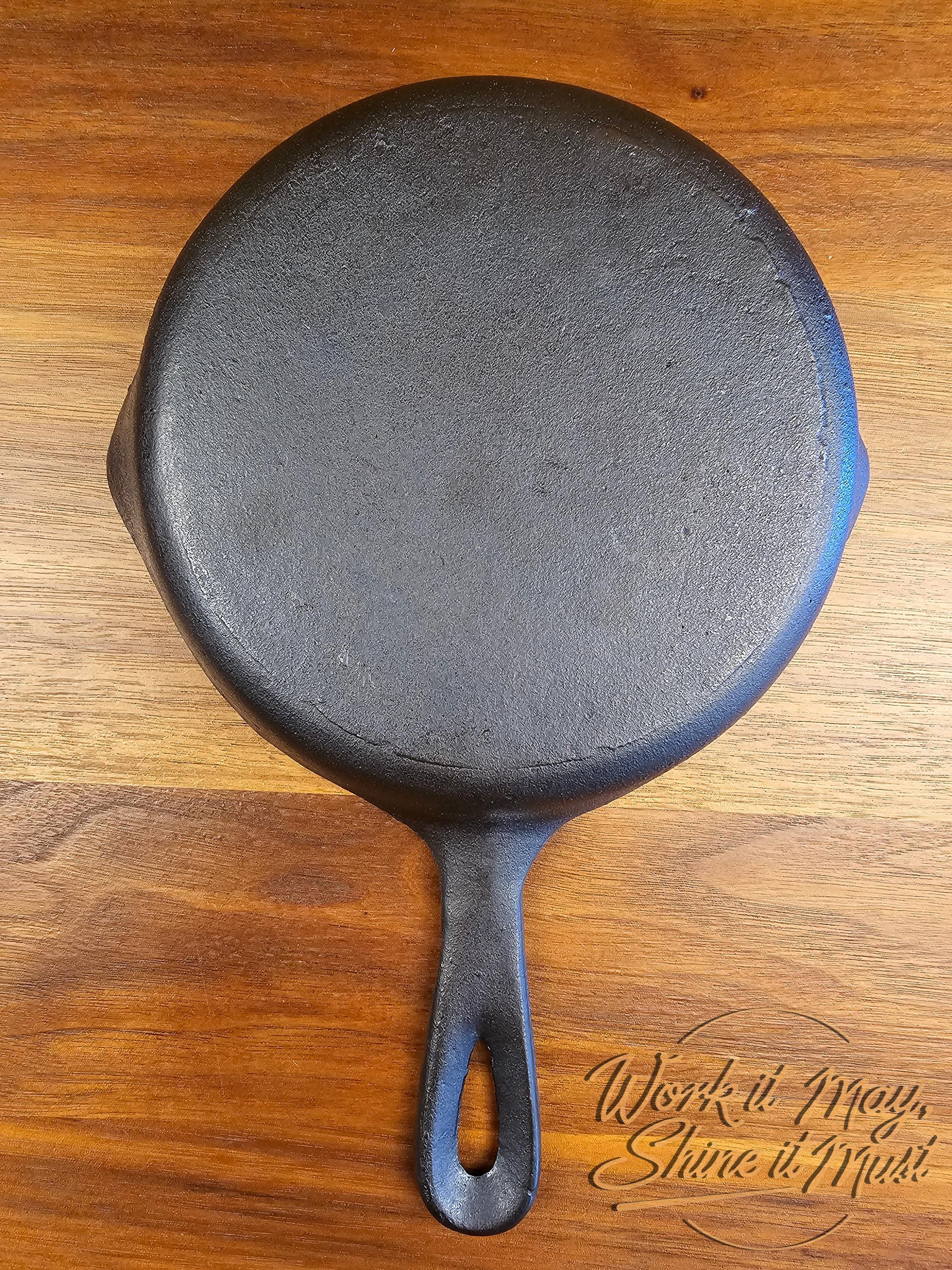 Unmarked #3 Vintage Restored Cast Iron Skillet