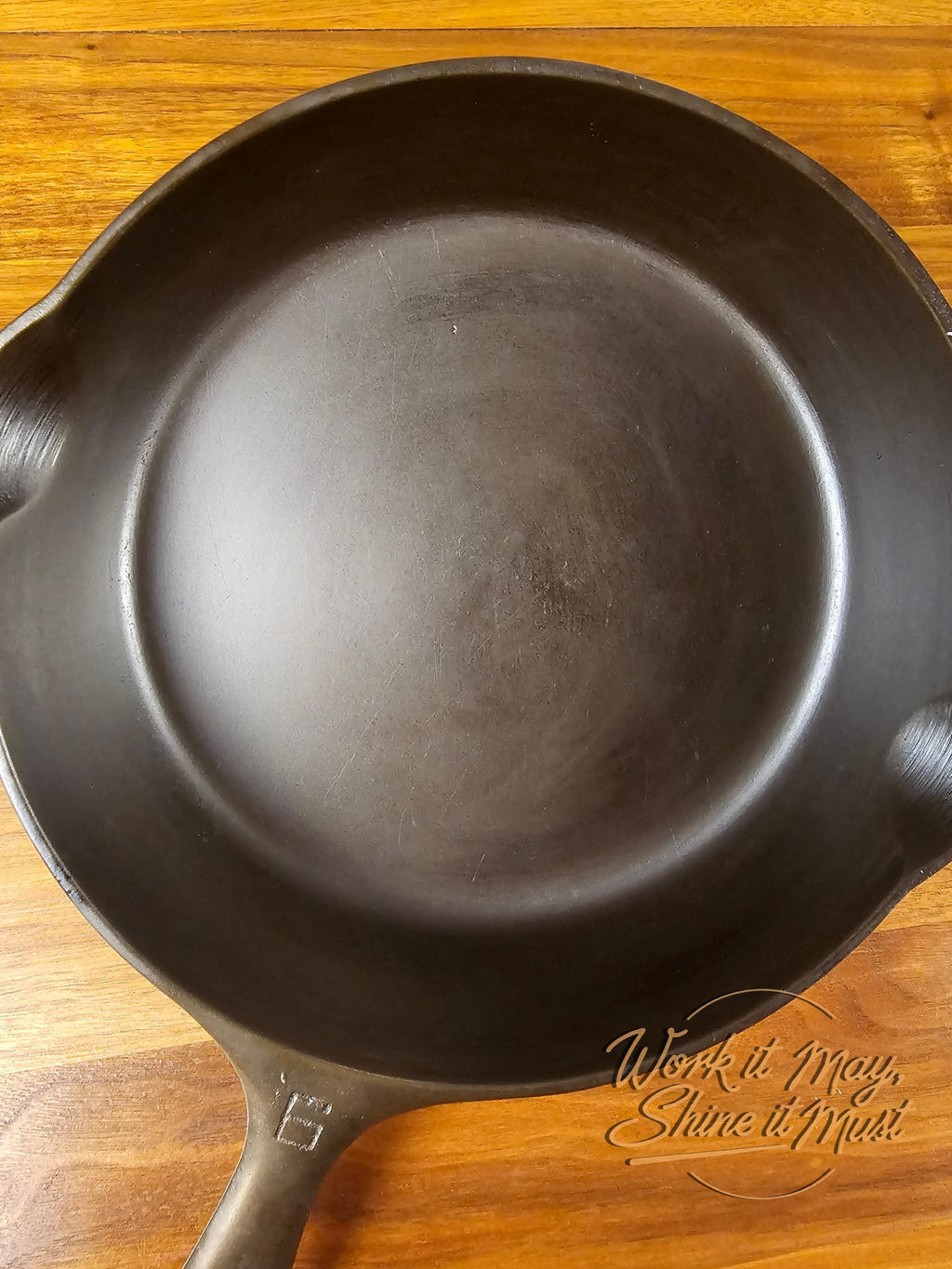 Griswold #6 Vintage Restored Cast Iron Skillet - Large Block Logo 699