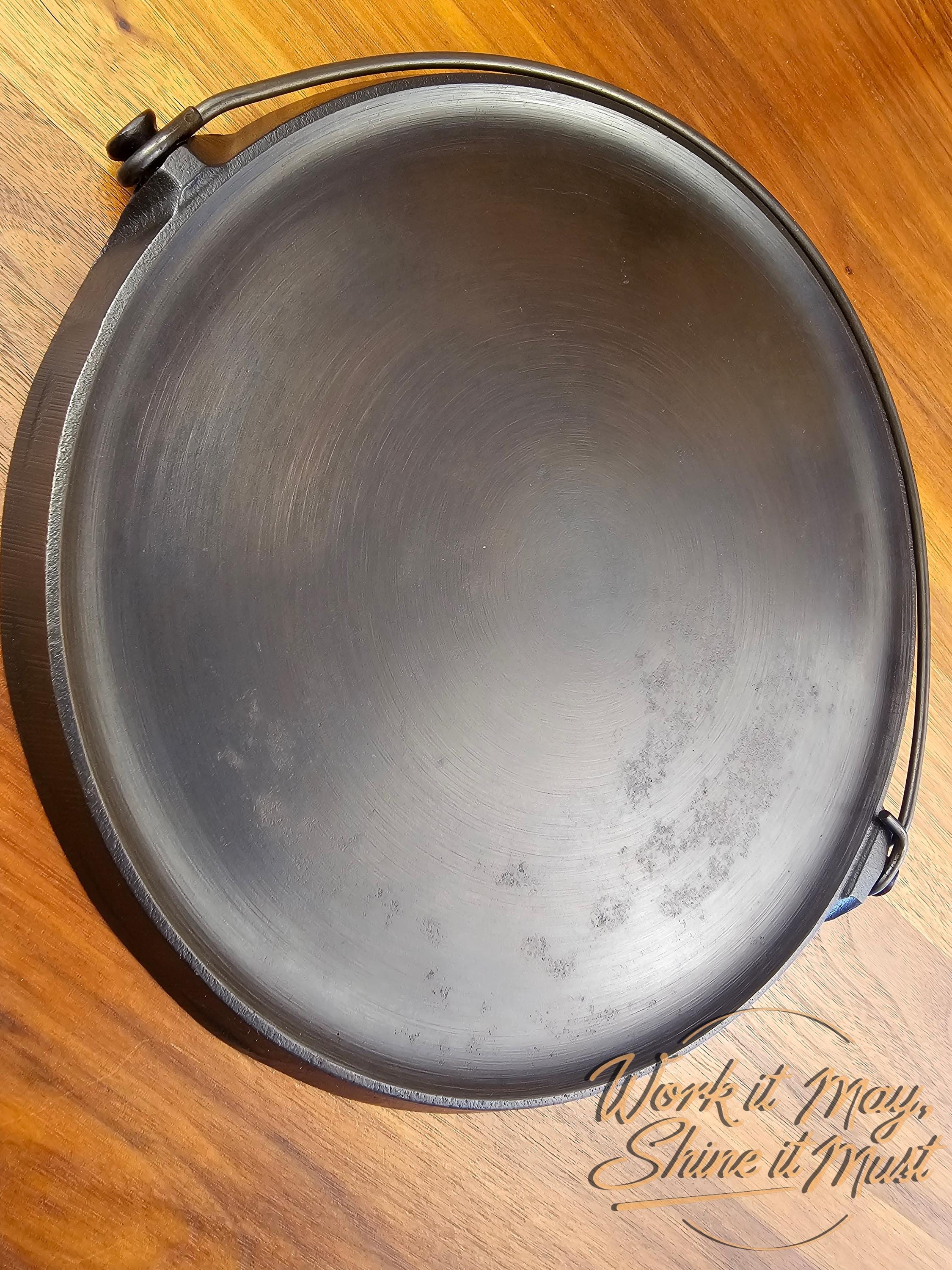 Griswold #10 Vintage Restored Cast Iron Griddle - Large Block Logo 616 - Bailed Handle
