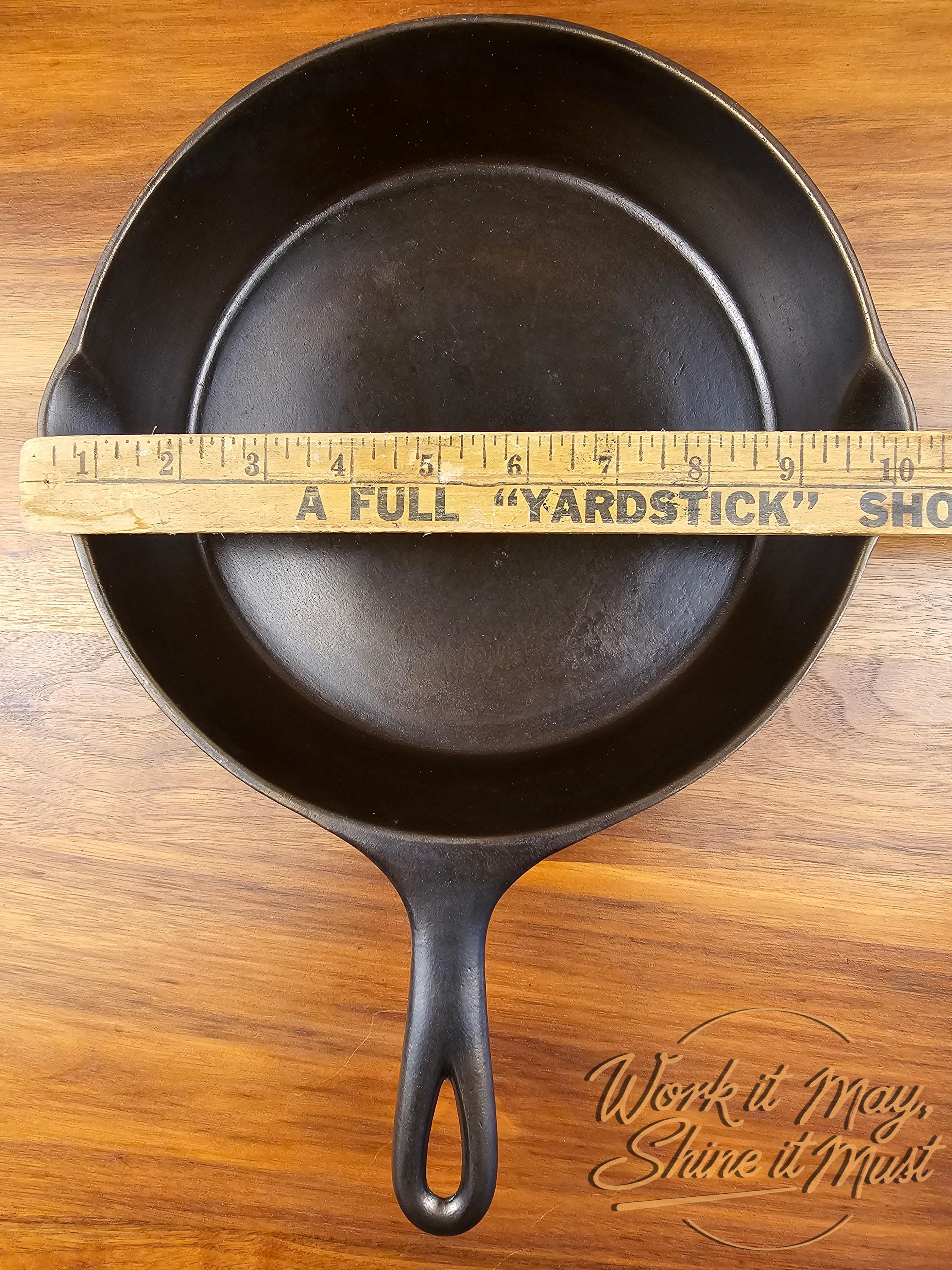 Wagner Sidney, O - #7A Vintage Restored Cast Iron Skillet {Arc/Straight Logo Variation}