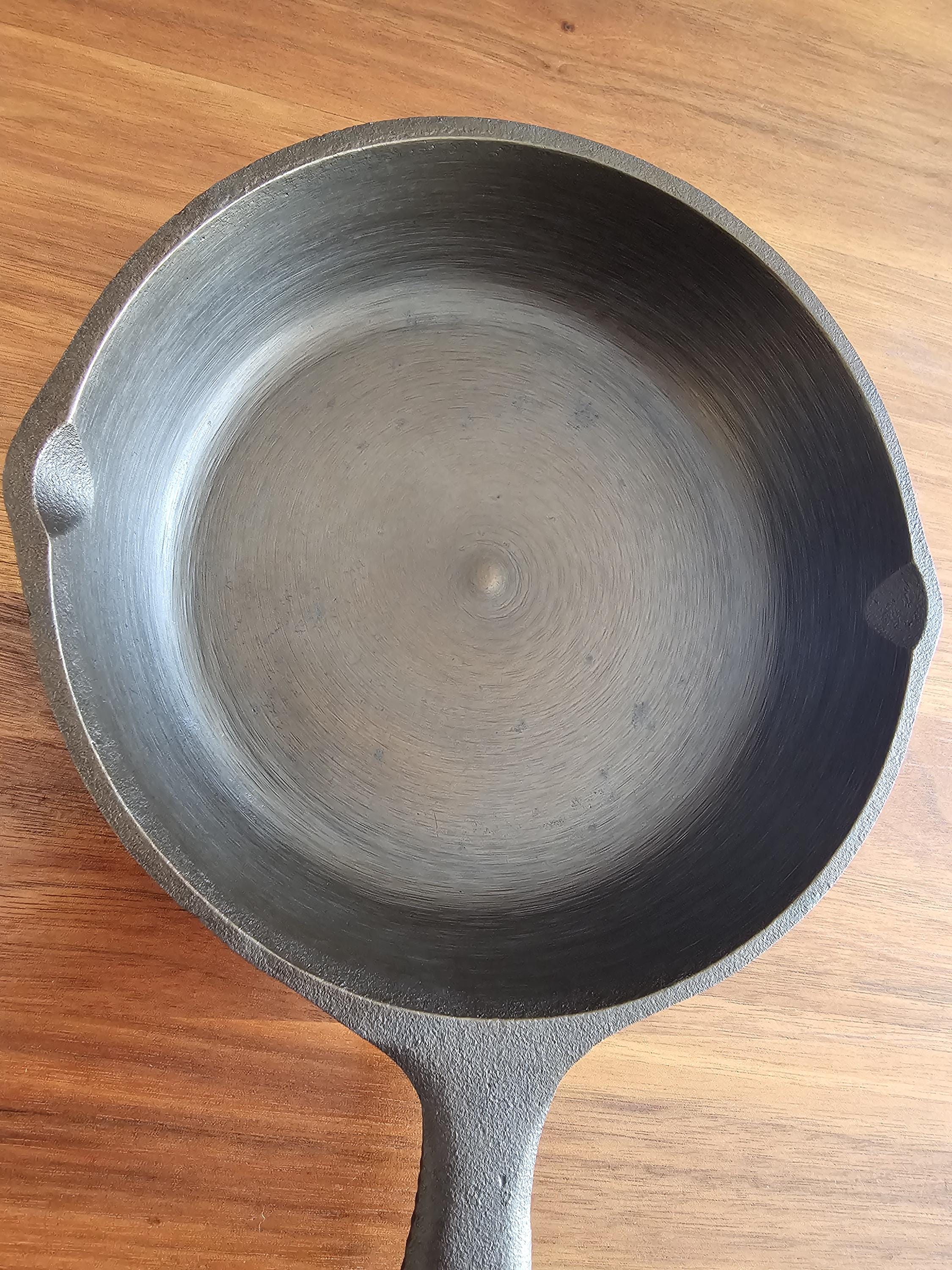 BSR (Birmingham Stove & Range) #3 Vintage Restored Cast Iron Skillet - 1H-2
