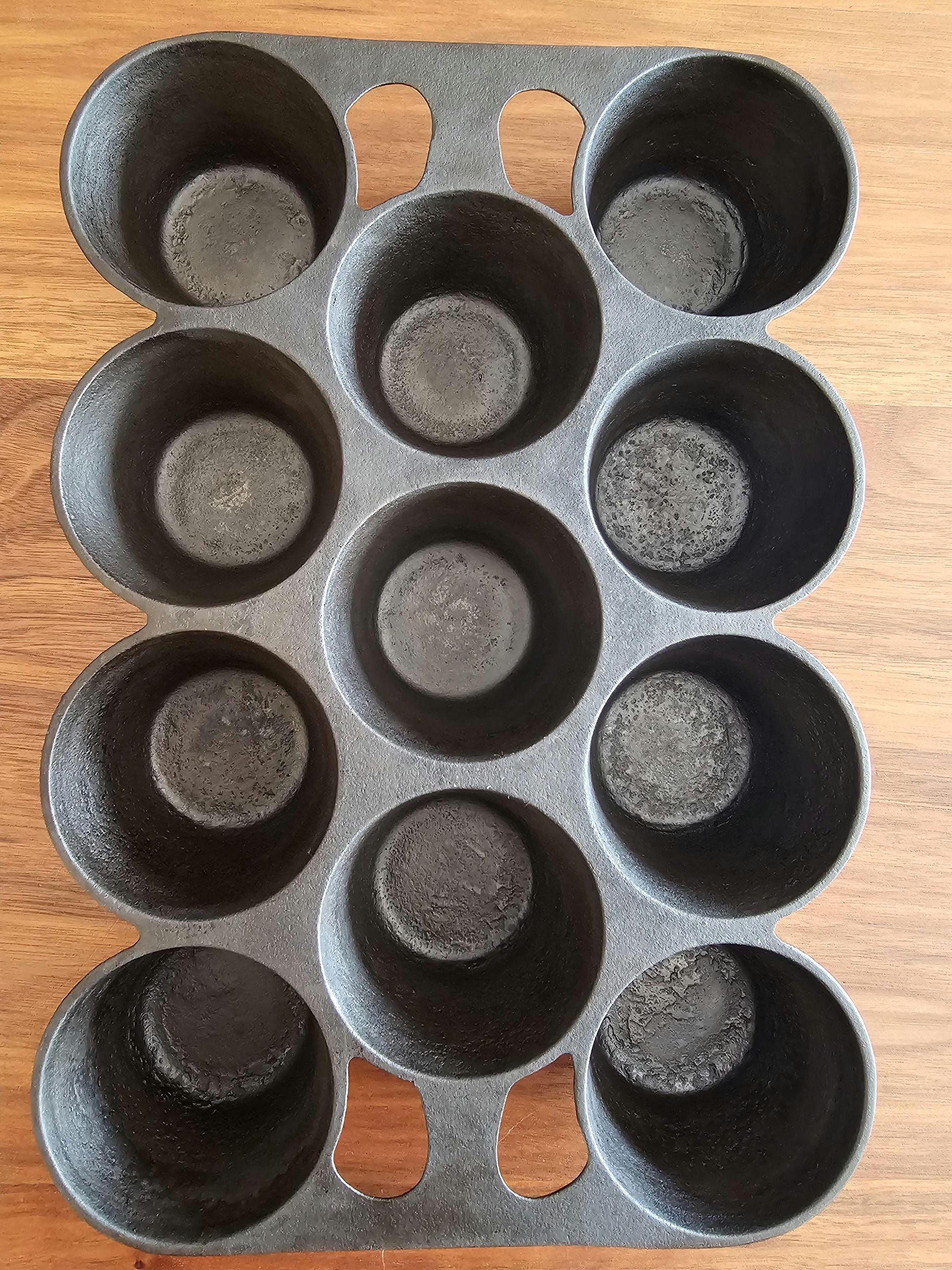 Griswold Popover / Muffin Pan - #10 (948) - Restored Cast Iron