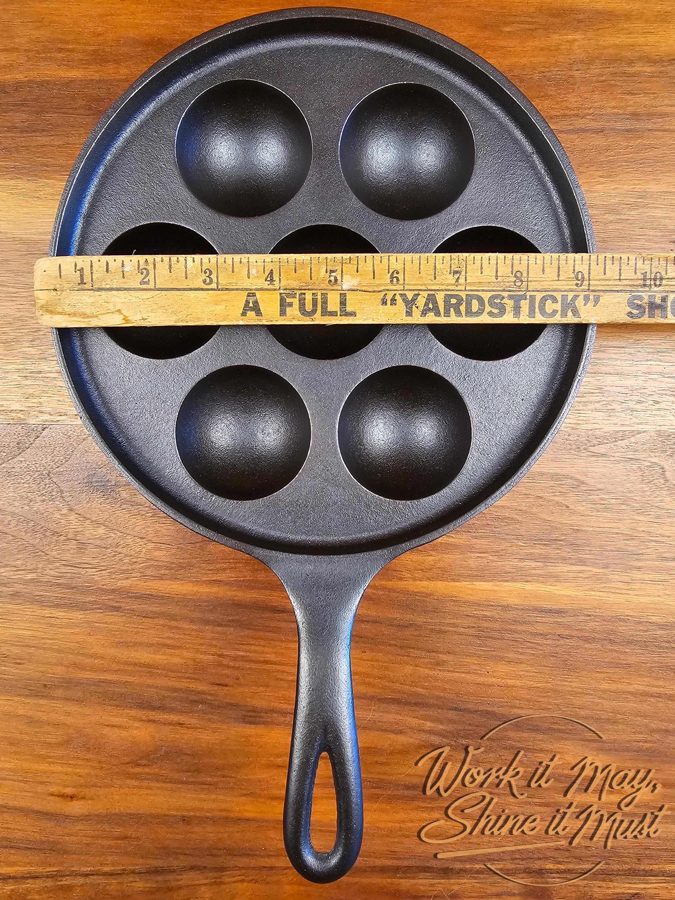 Griswold #32 Vintage Restored Cast Iron Aebleskiver - 962