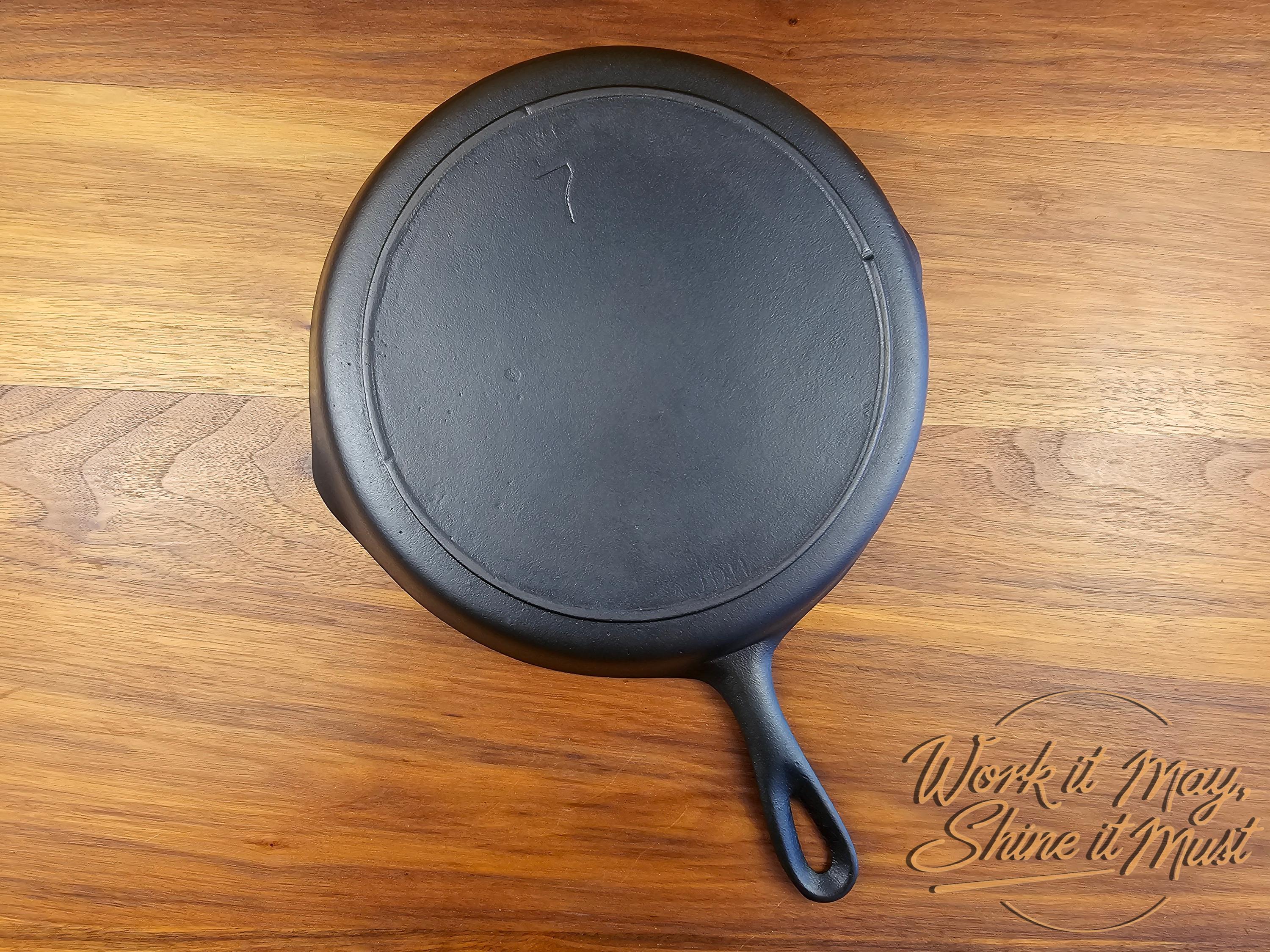 Lodge #7 Vintage Restored Cast Iron Skillet - 3-Notch Logo