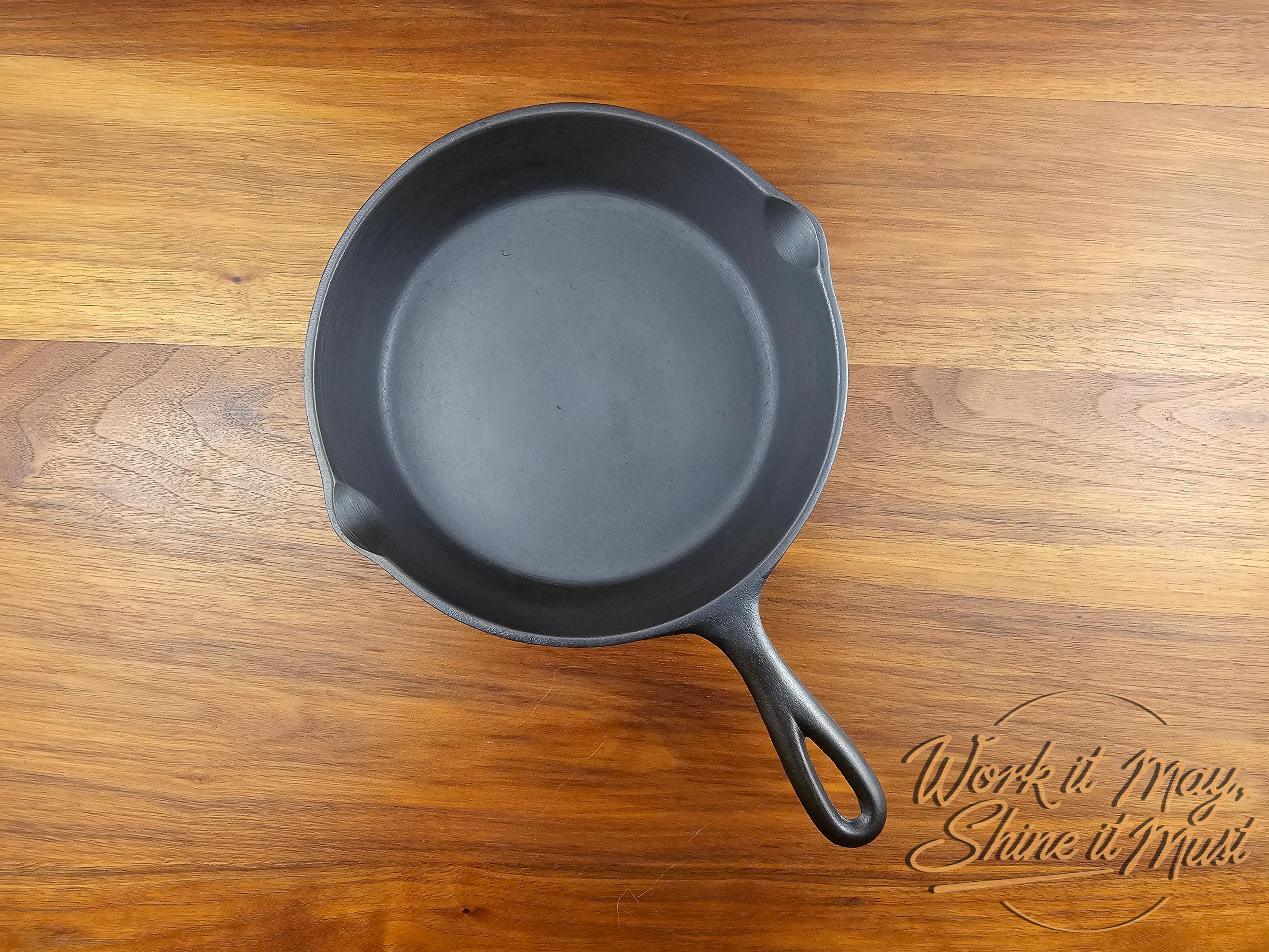 Lodge #5 Vintage Restored Cast Iron Skillet - 3-Notch