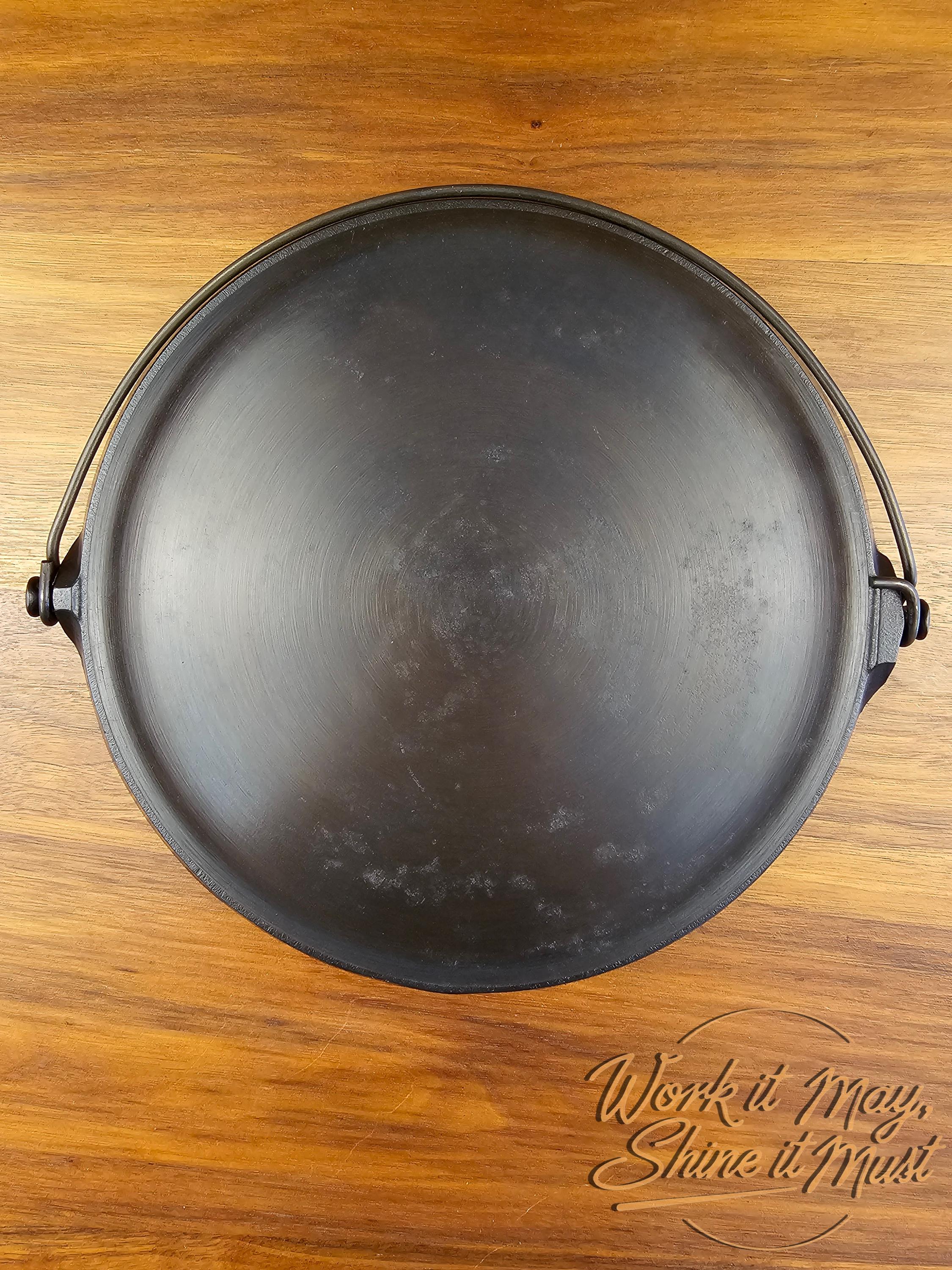 Griswold #10 Vintage Restored Cast Iron Griddle - Large Block Logo 616 - Bailed Handle