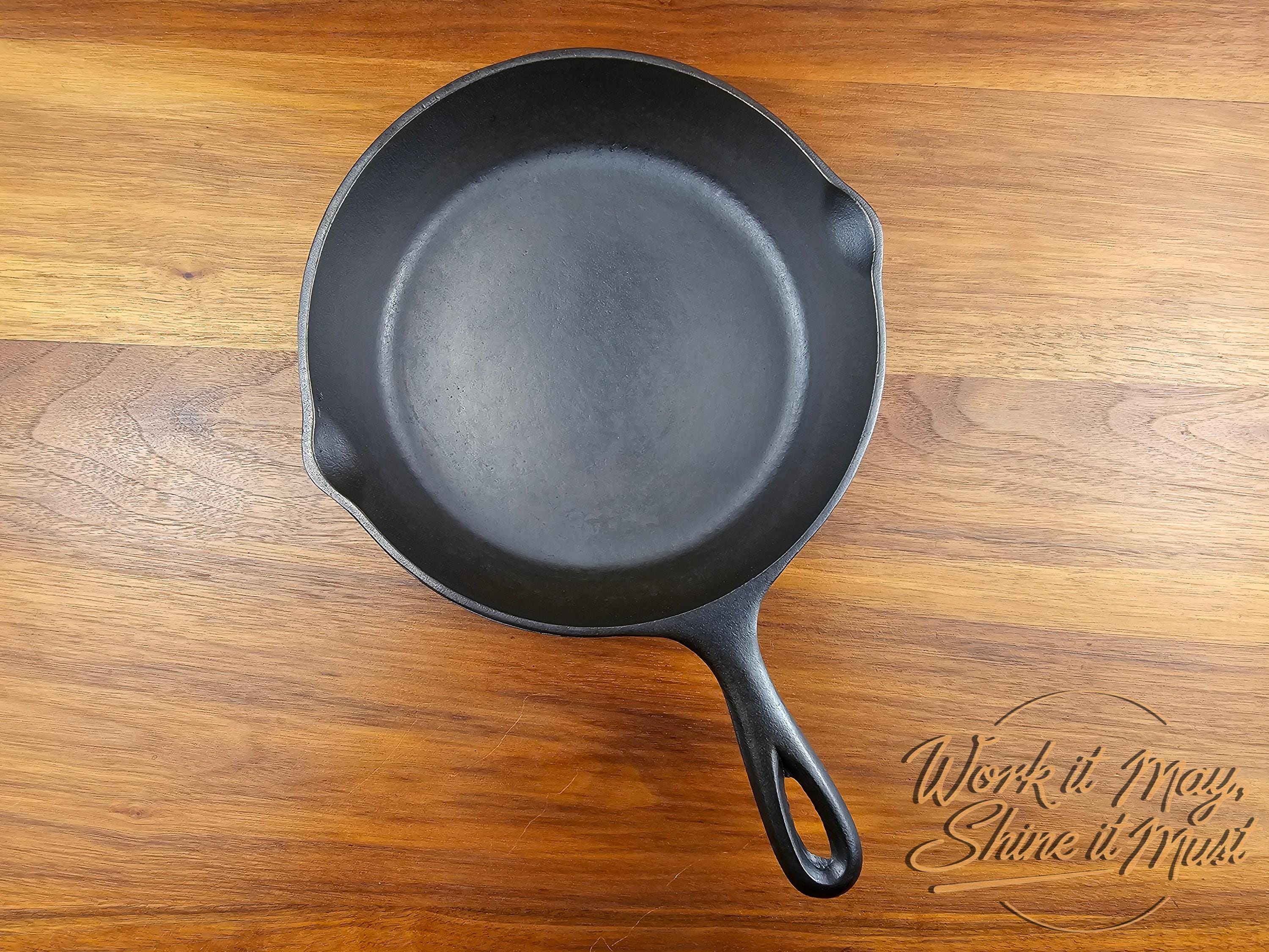 Lodge #5 Vintage Restored Cast Iron Skillet - 5SK 3-Notch
