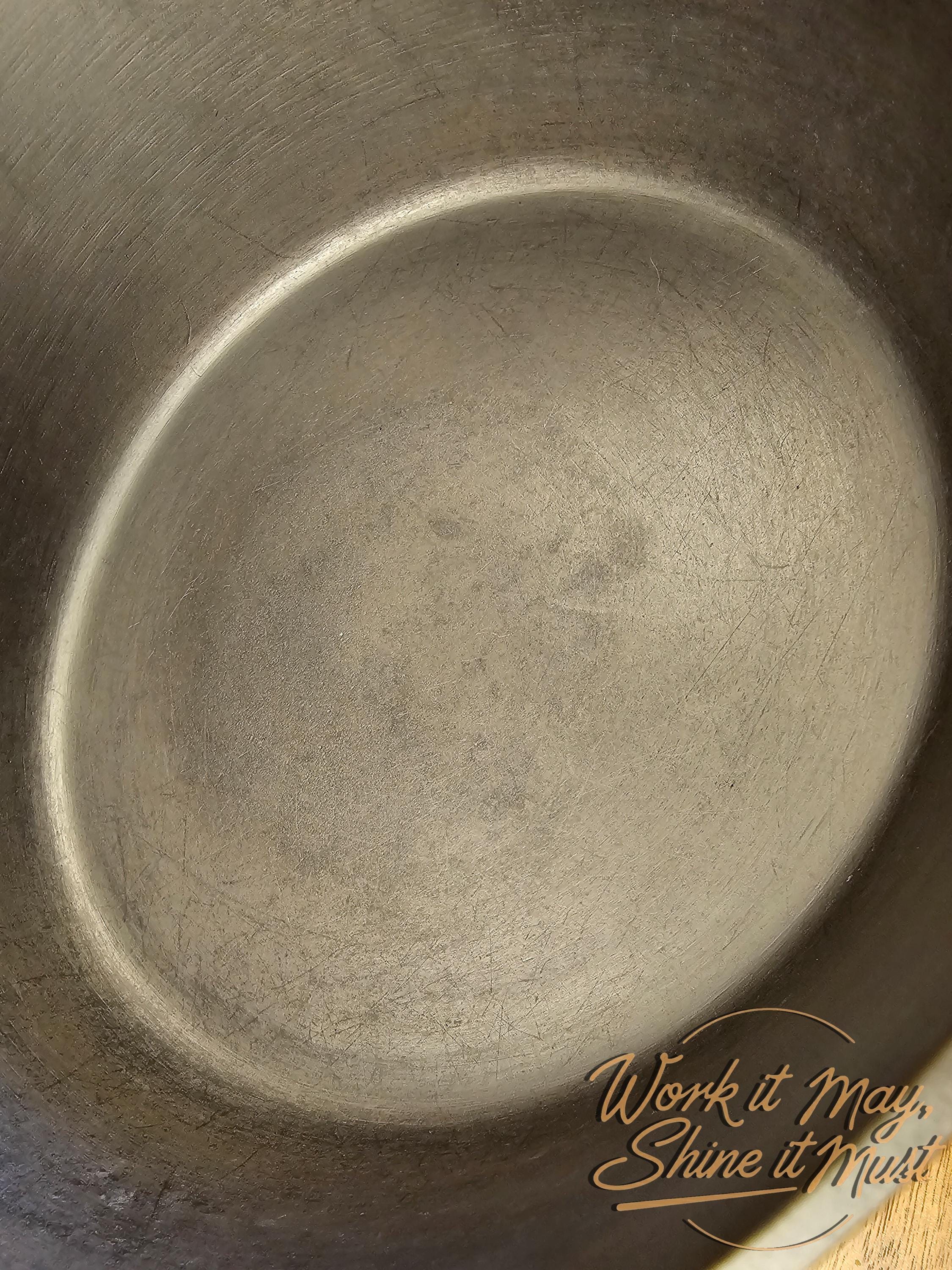 Lodge #8 Vintage Restored Cast Iron Dutch Oven 1930s (5 Quart)