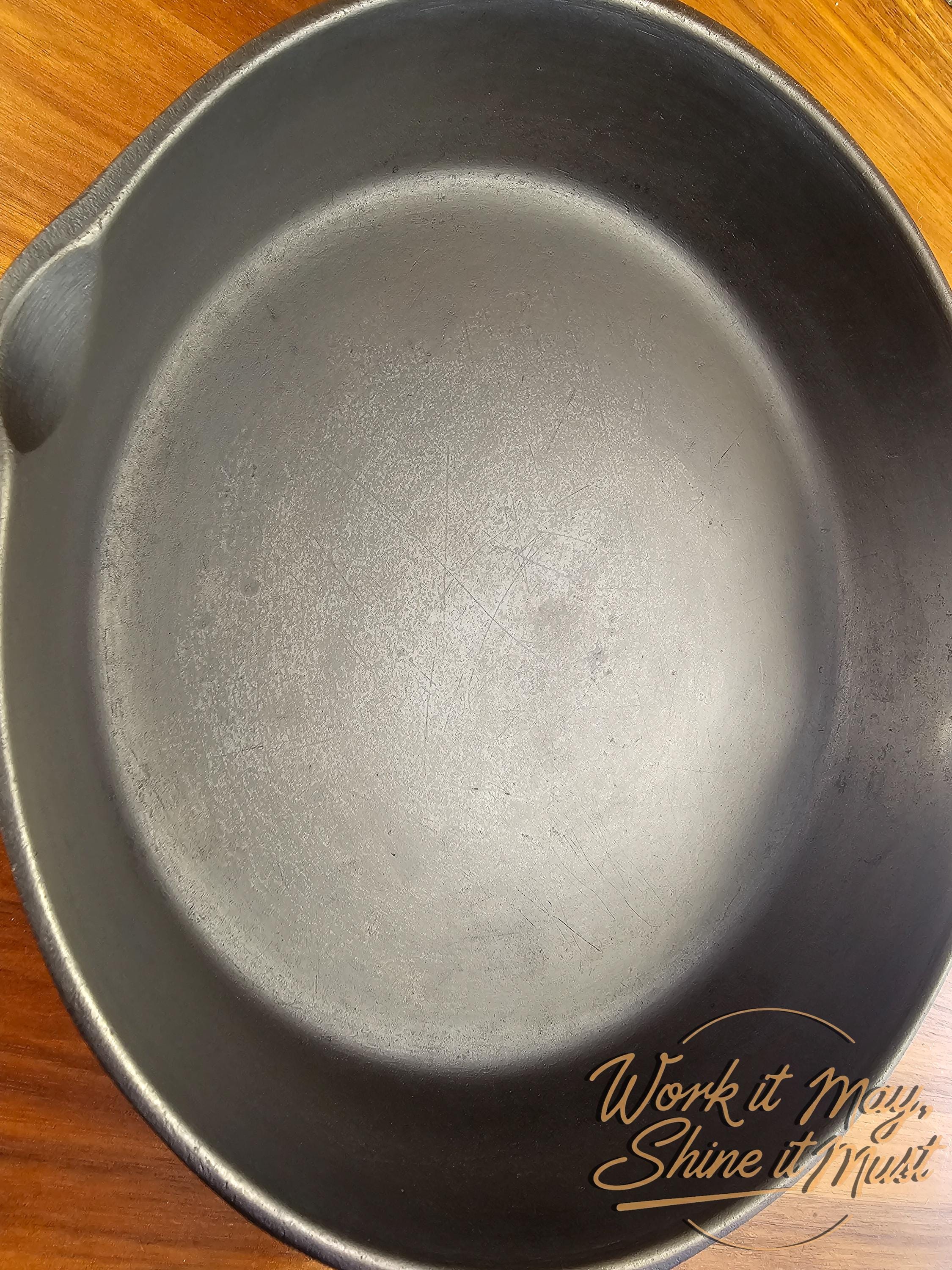 Lodge #7 Vintage Restored Cast Iron Skillet - 3-Notch Logo