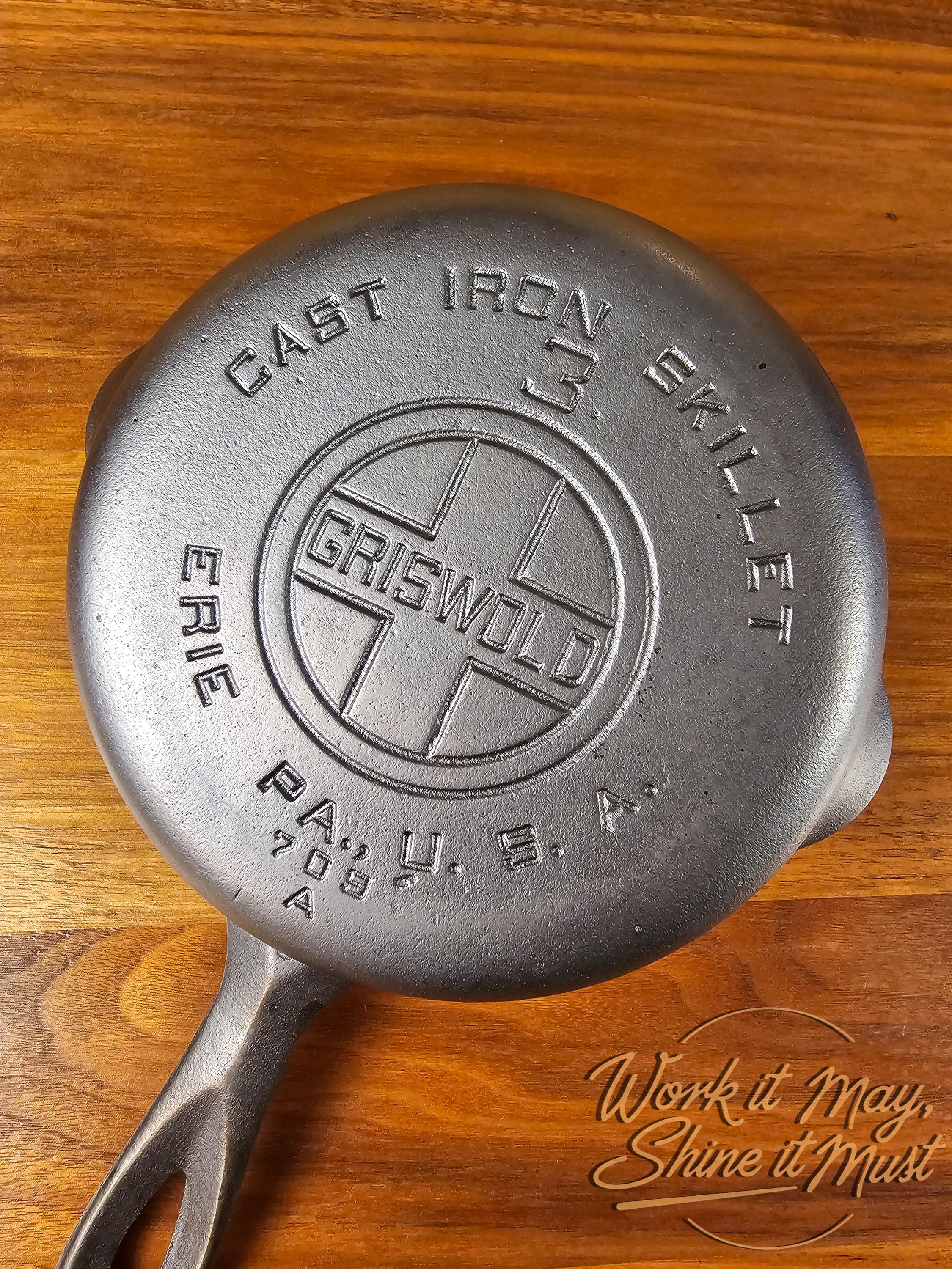 Griswold #3 Vintage Restored Cast Iron Skillet - Large Block Logo 709A