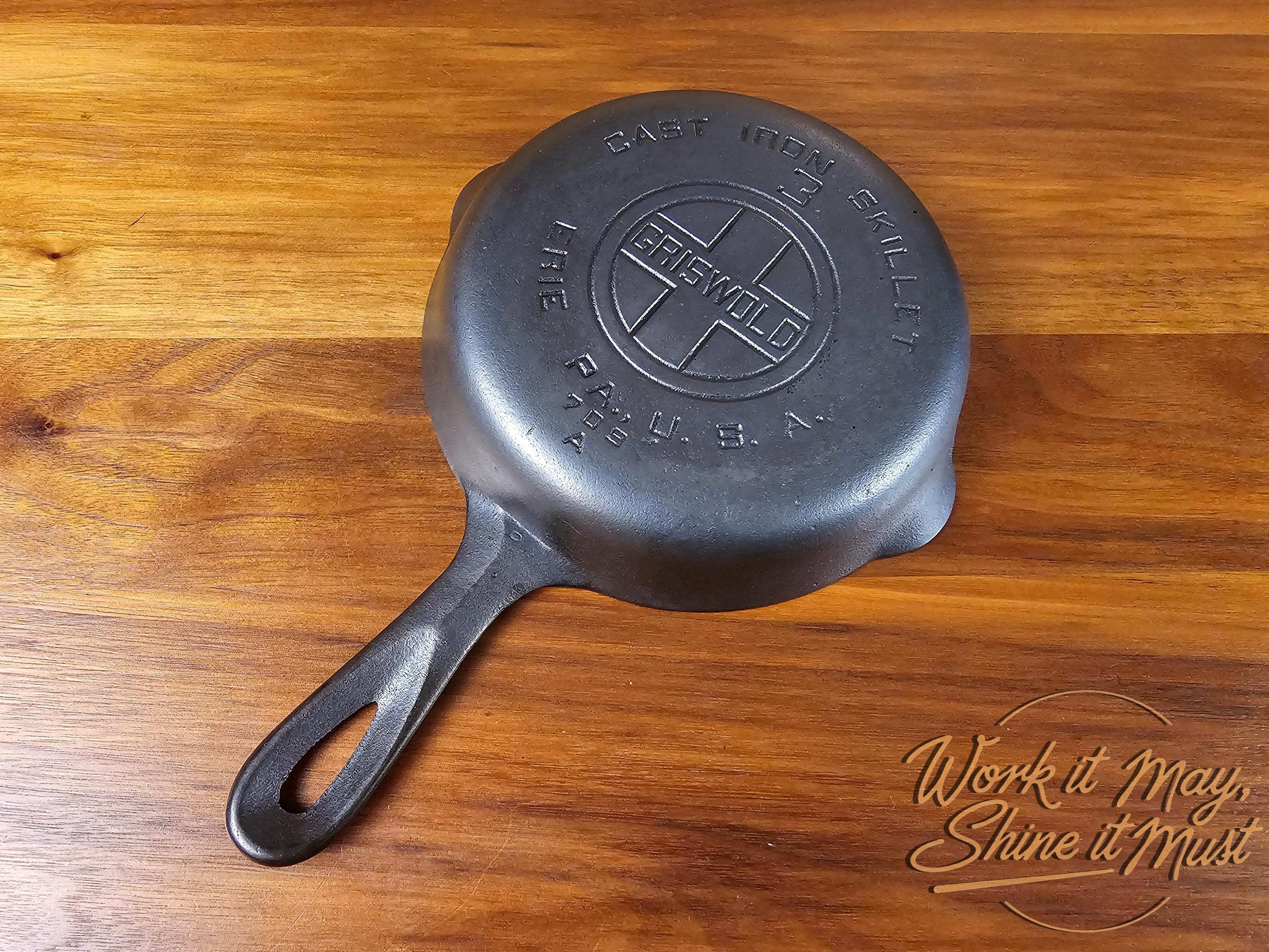 Griswold #3 Vintage Restored Cast Iron Skillet - Large Block Logo 709A