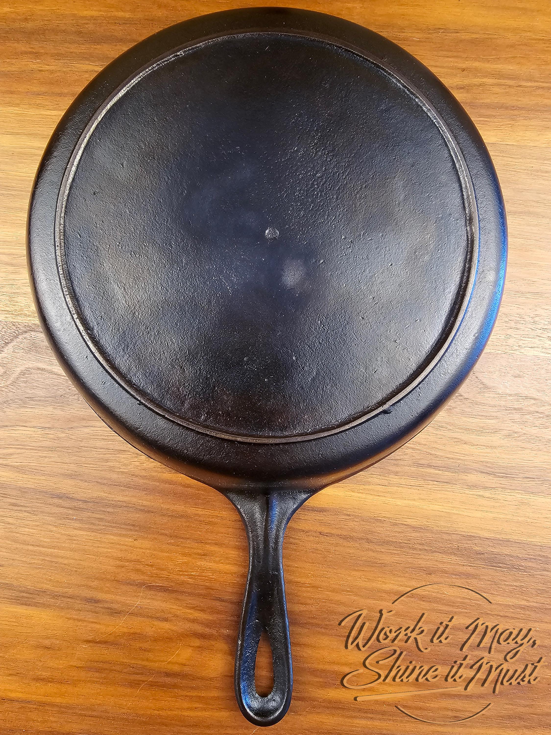 Unmarked #8 Vintage Restored Cast Iron Skillet - Southern Mystery Skillet w/ Heat Ring